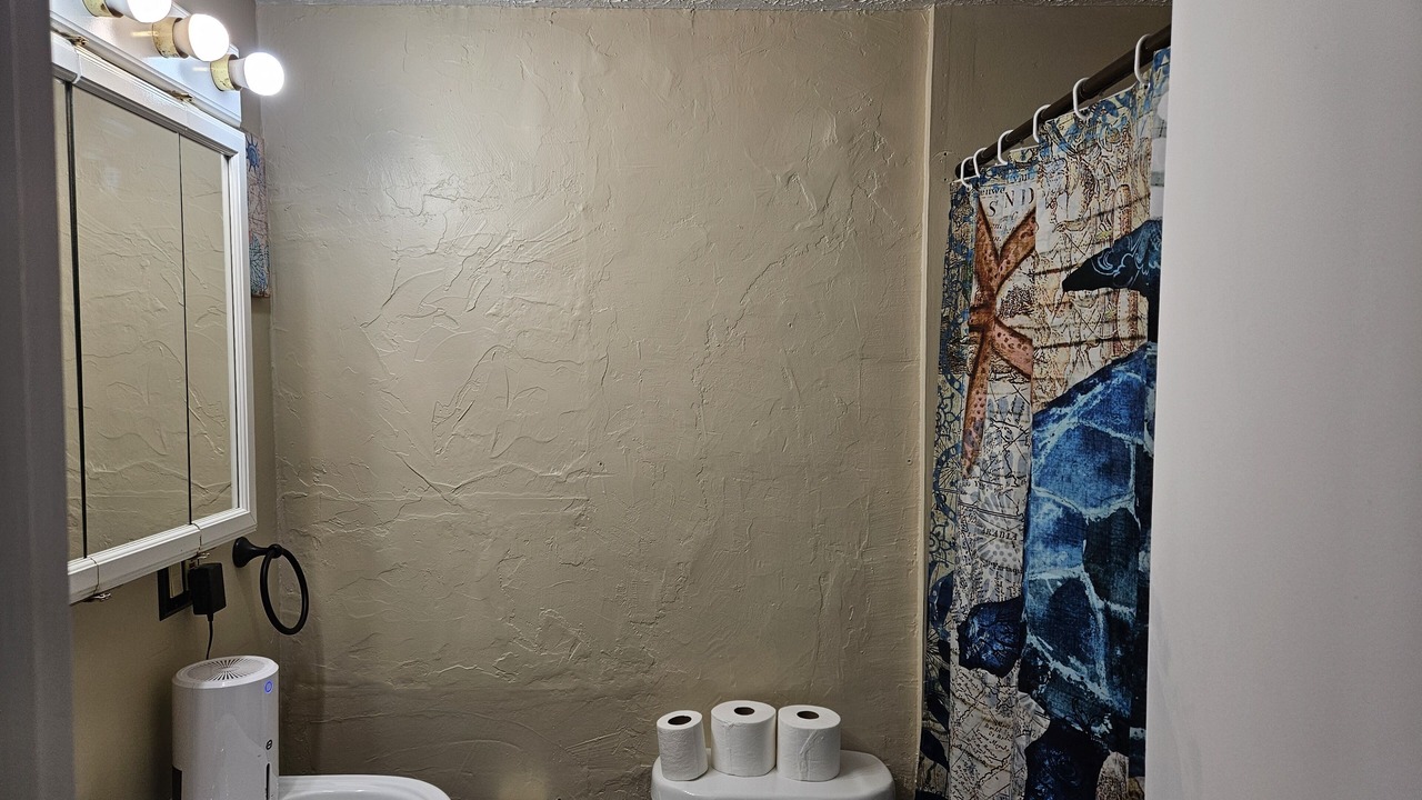 Photo of Bathroom in Edray