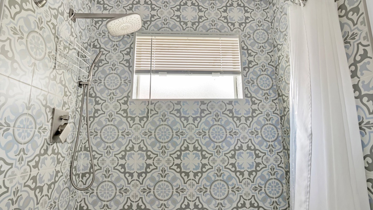 Photo of Bathroom in Central Corals
