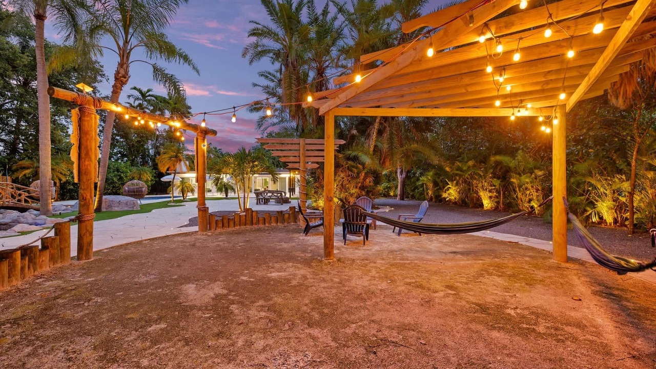 Photo of Patio Balcony in Golden Glades