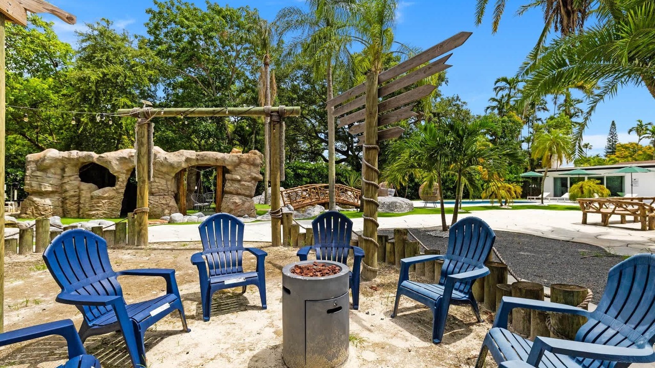 Photo of Outdoor in Golden Glades