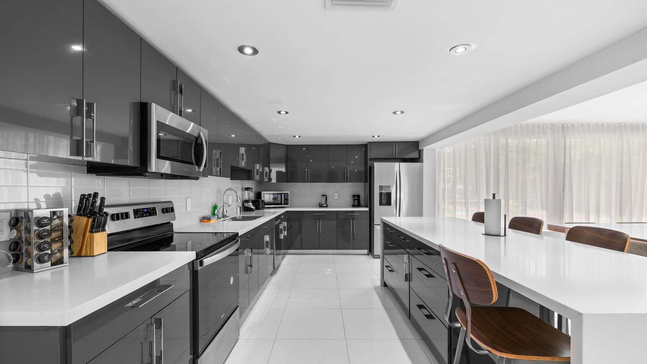 Photo of Kitchen in Golden Glades