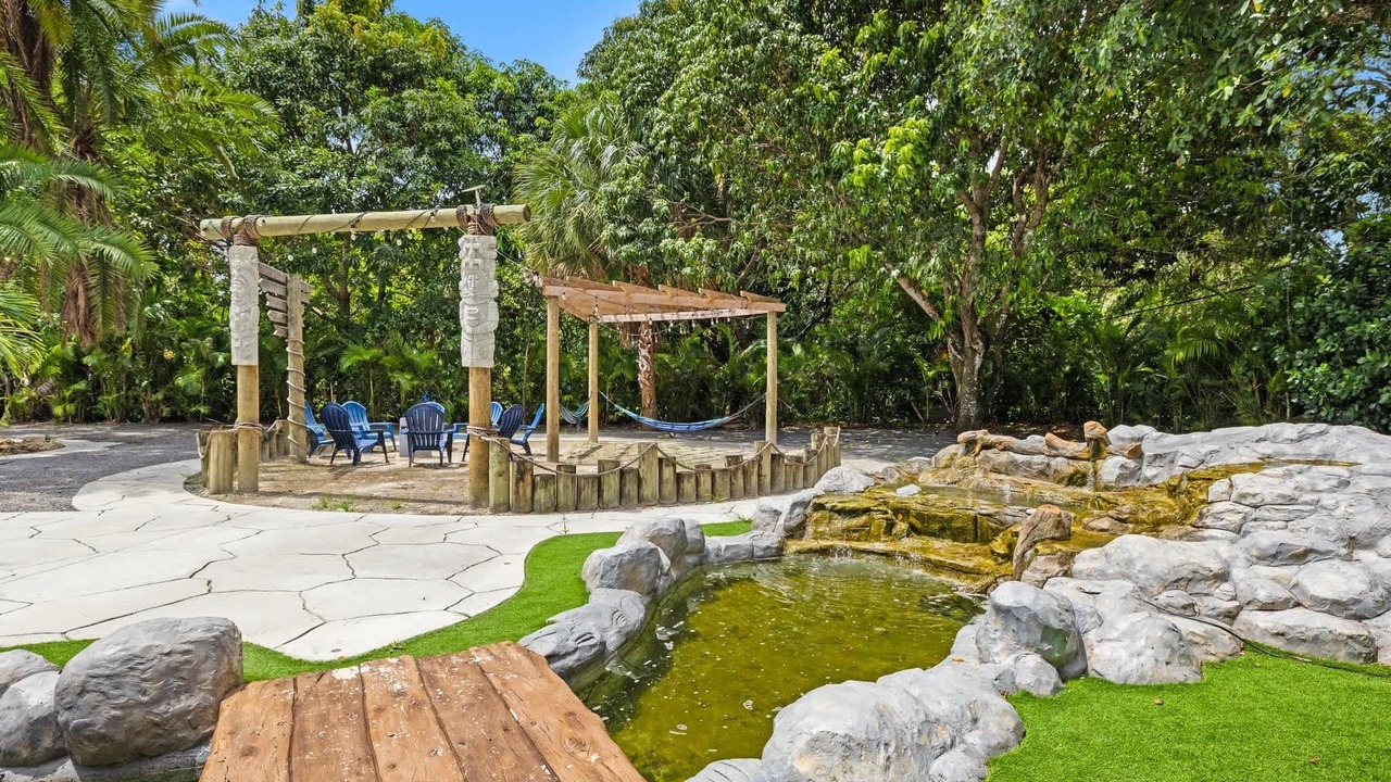 Photo of Outdoor in Golden Glades