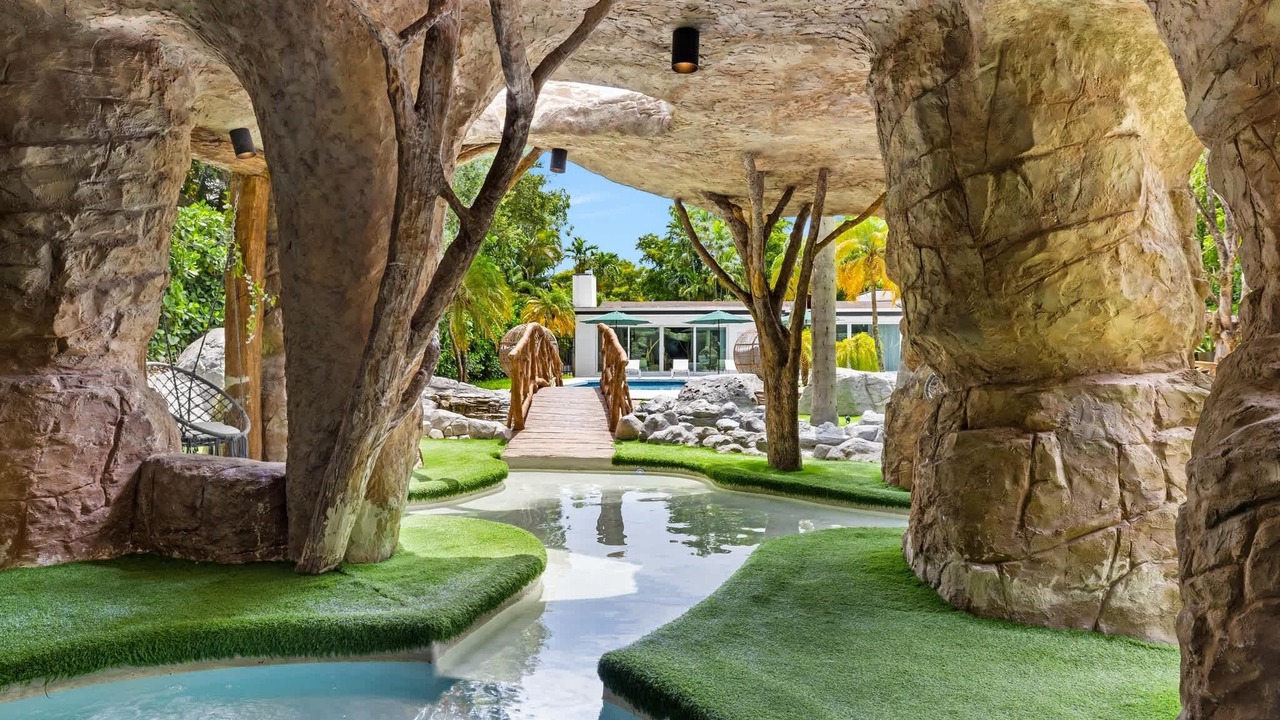 Photo of Outdoor in Golden Glades