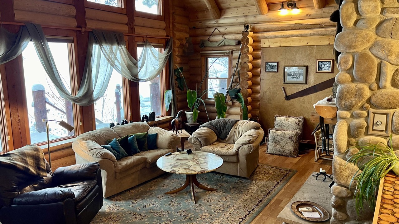 Photo of Livingroom in Big Arm