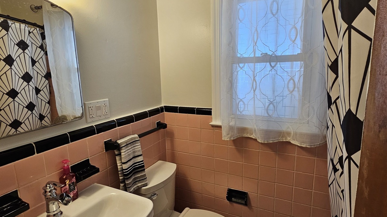 Photo of Bathroom in Albany