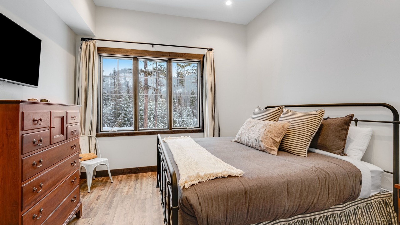 Photo of Bedroom in Somers