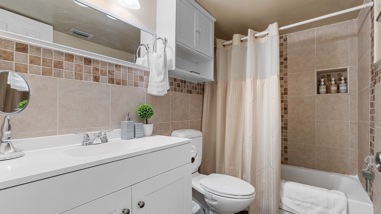 Photo of Bathroom in Lake Ida Shores