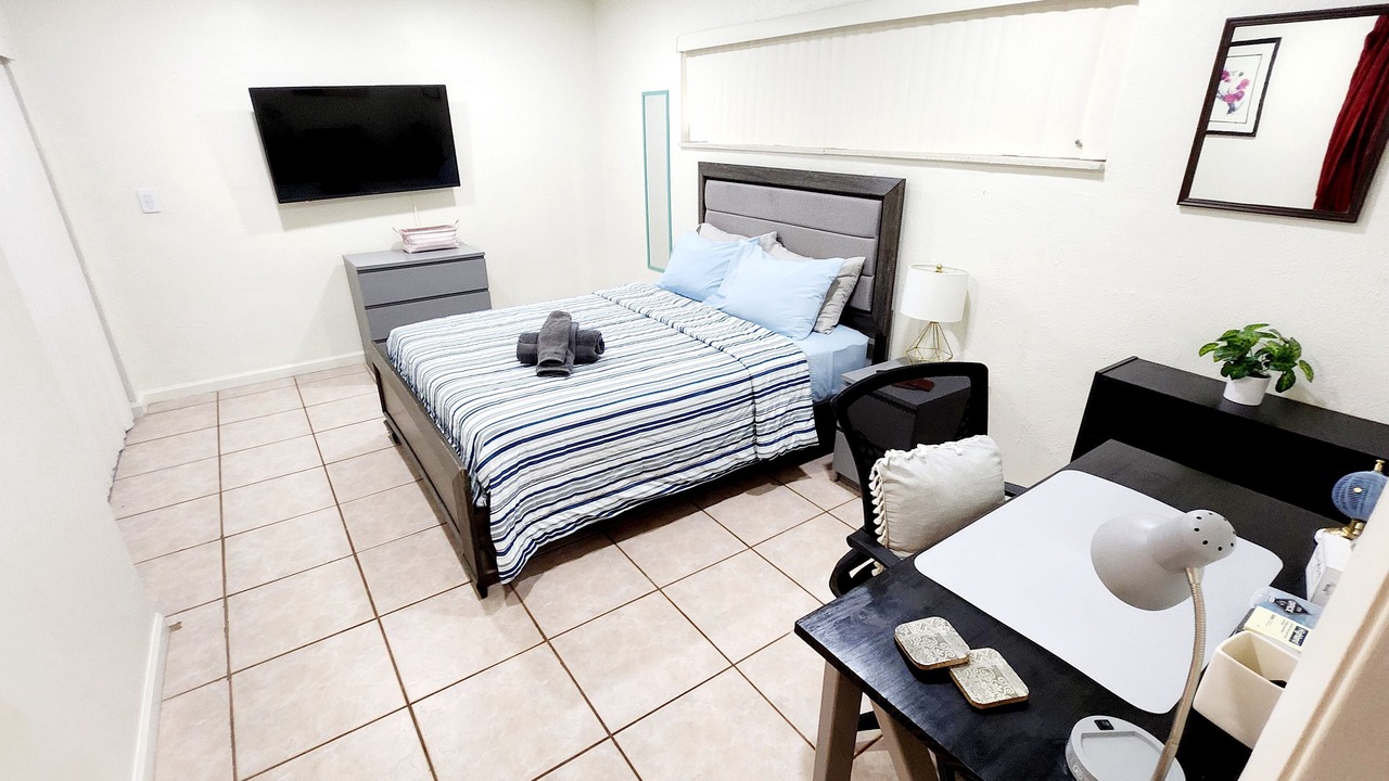 Photo of Bedroom in Miramar
