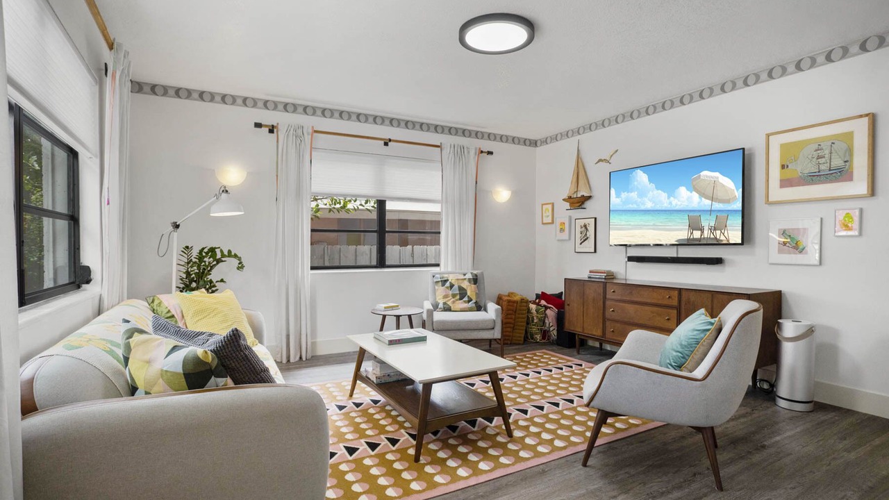 Photo of Livingroom in Biscayne Park