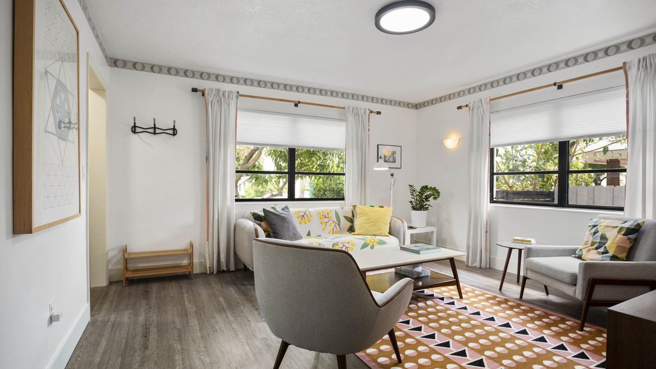 Photo of Livingroom in Biscayne Park