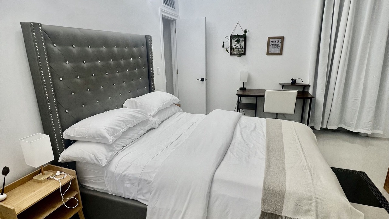 Photo of Bedroom in Deerfield Beach