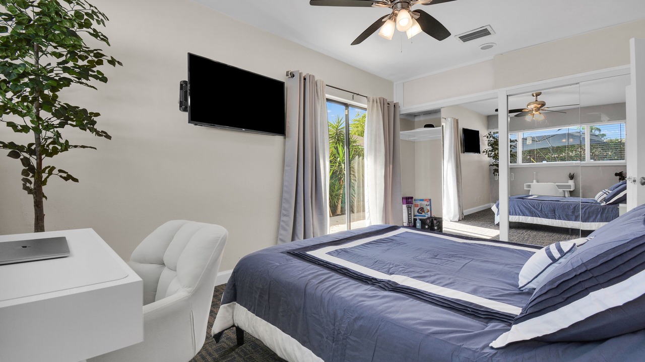 Photo of Bedroom in Deerfield Beach