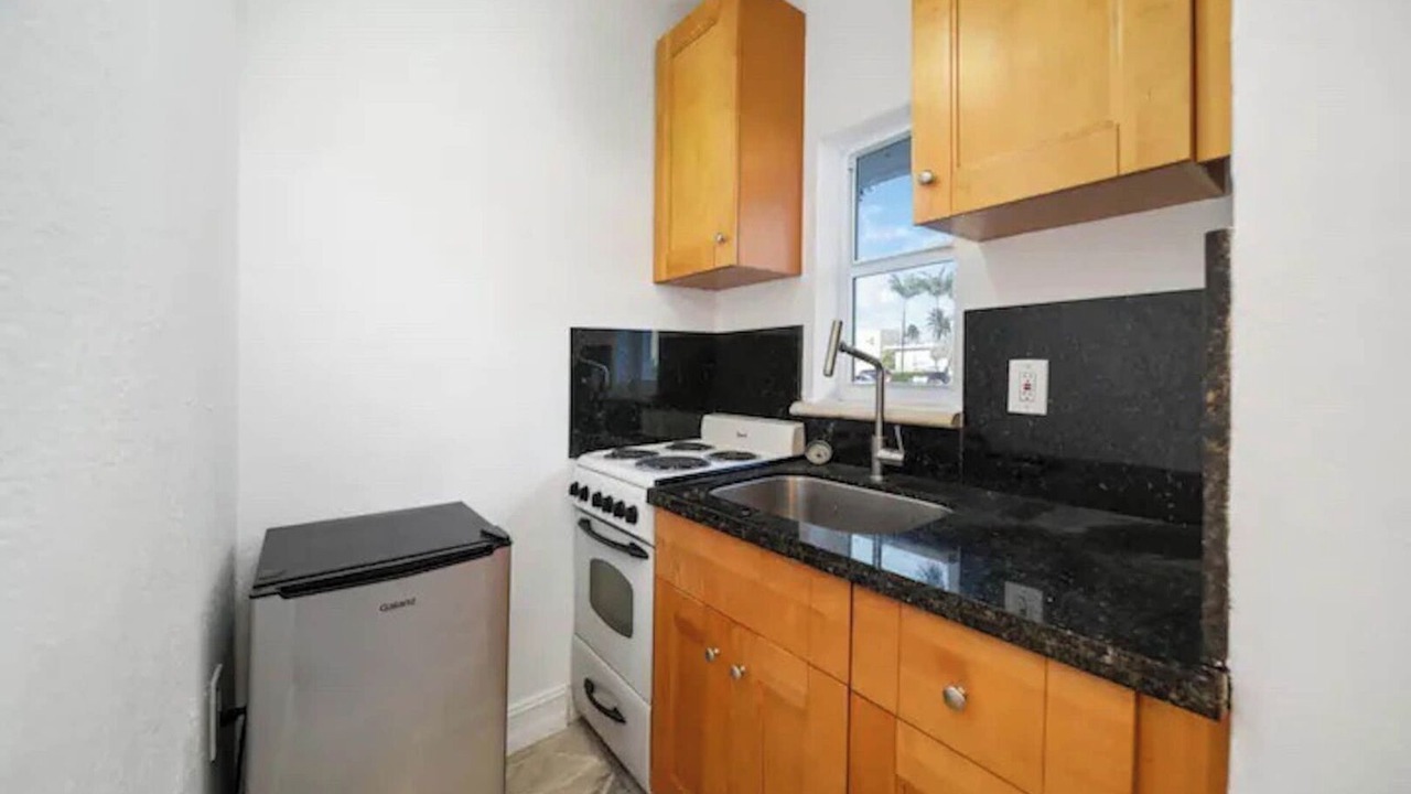 Photo of Kitchen in Hollywood Lakes