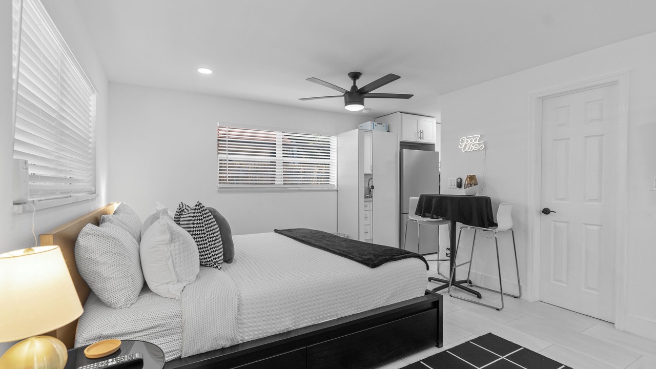 Photo of Bedroom in Central Fort Lauderdale