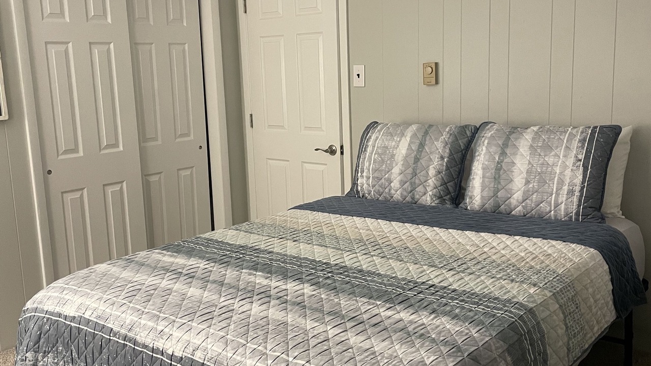 Photo of Bedroom in Beach Haven West