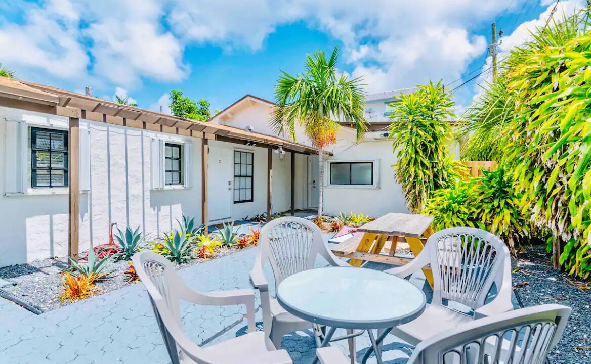 Photo of Outdoor in Santa Barbara Estates