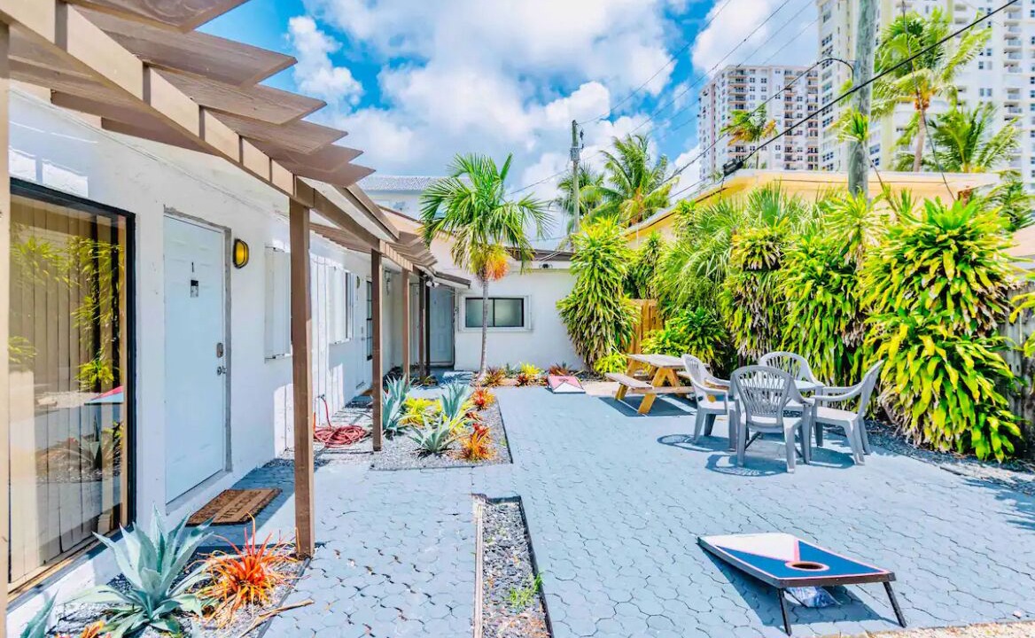 Photo of Outdoor in Santa Barbara Estates