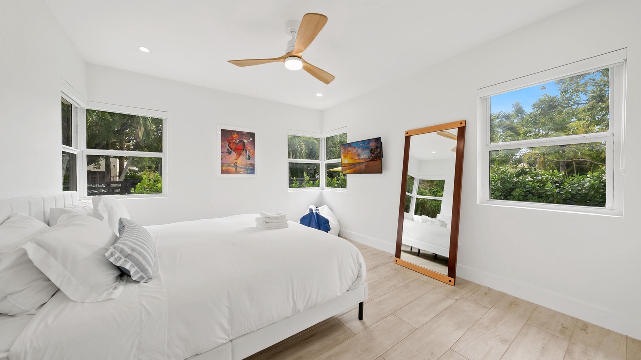Photo of Bedroom in Coral Way