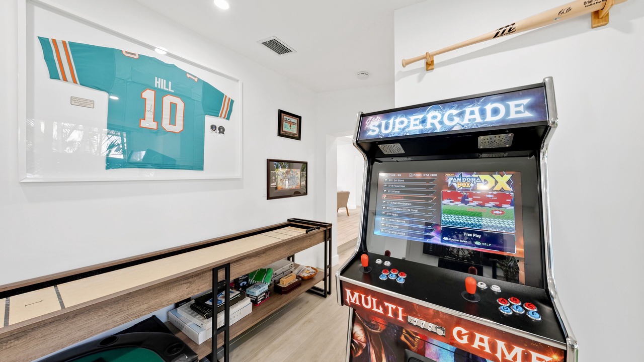 Photo of Bedroom in Coral Way
