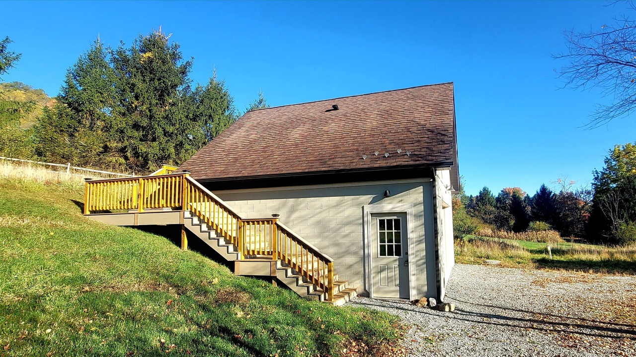 Photo of Outdoor in Hostetter