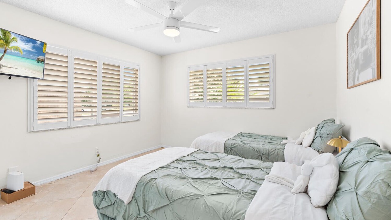 Photo of Bedroom in Palm Aire Village West