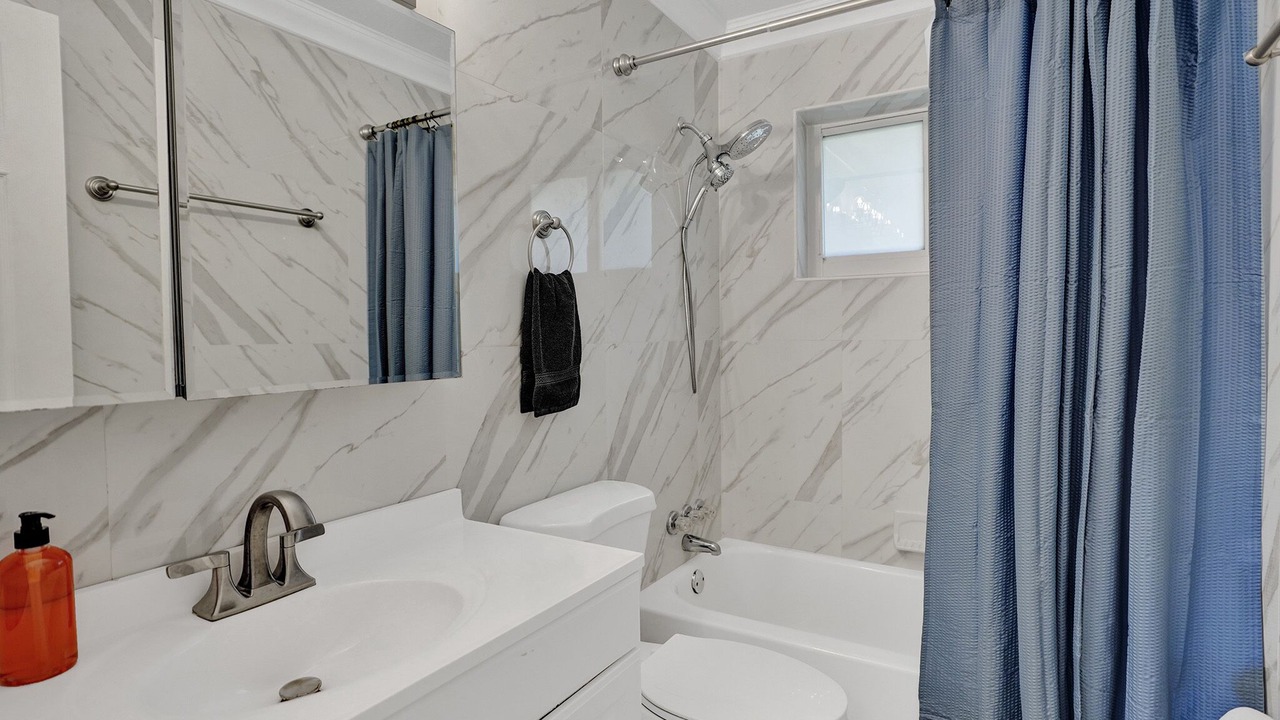 Photo of Bathroom in Wilton Manors