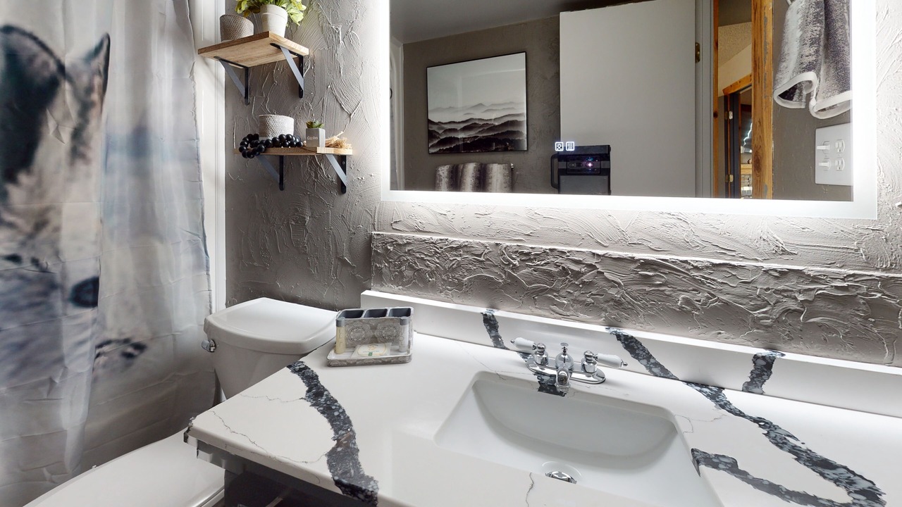 Photo of Bathroom in Snowshoe