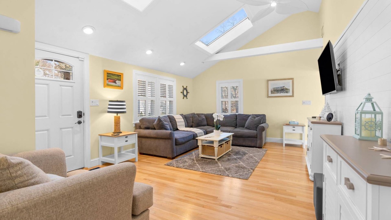 Photo of Bedroom in Northwest Harwich