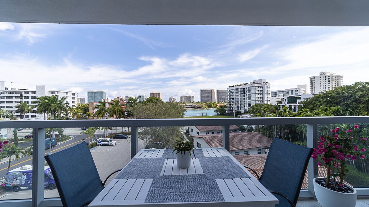Photo of Outdoor in Bay Harbor Islands