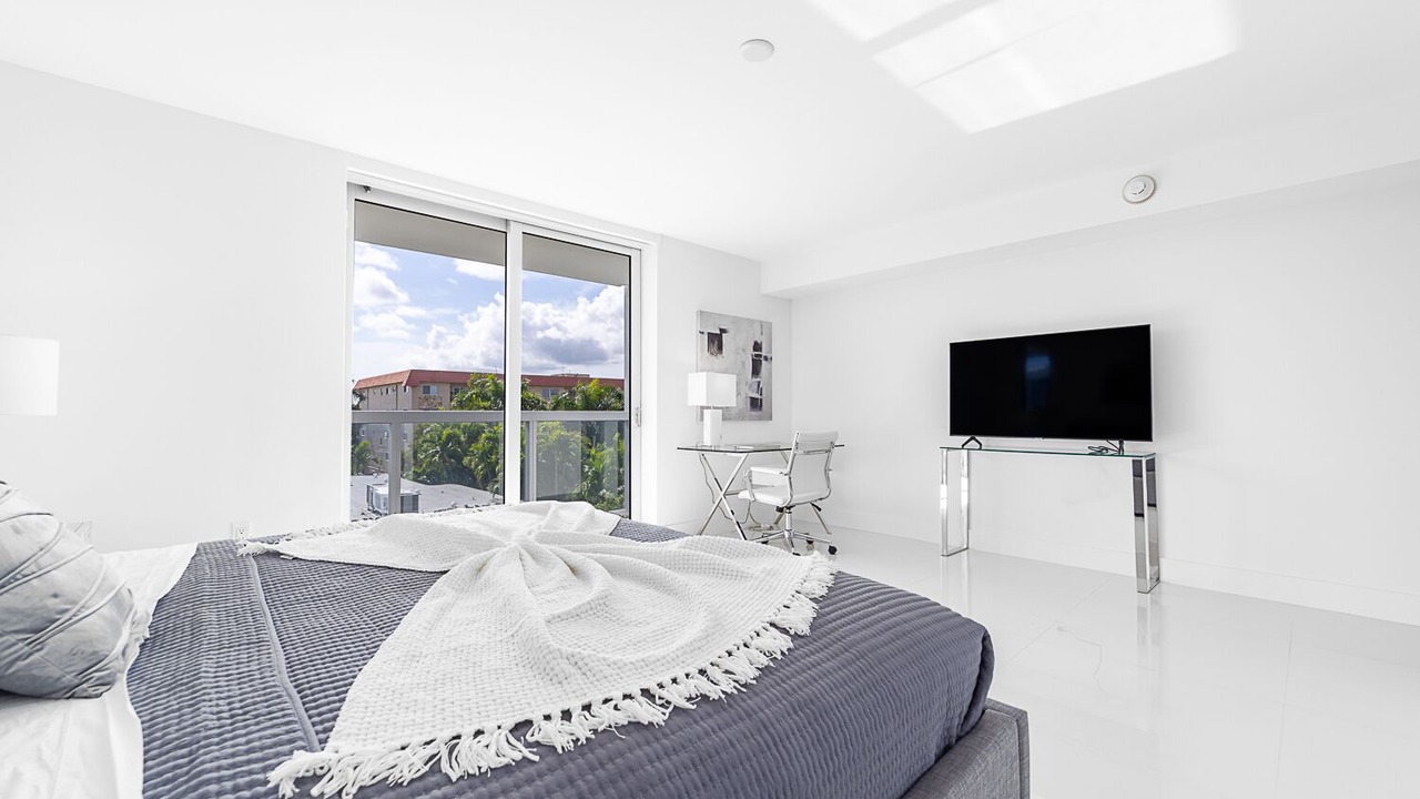Photo of Bedroom in Bay Harbor Islands