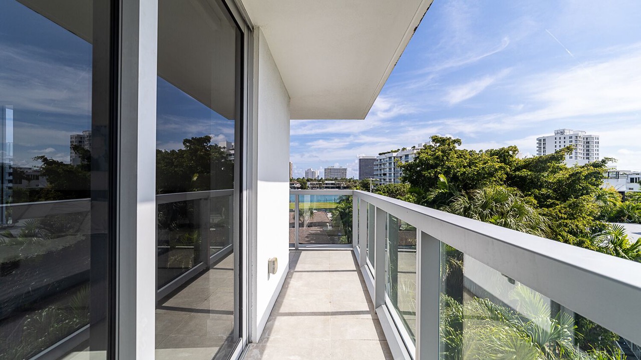 Photo of Outdoor in Bay Harbor Islands