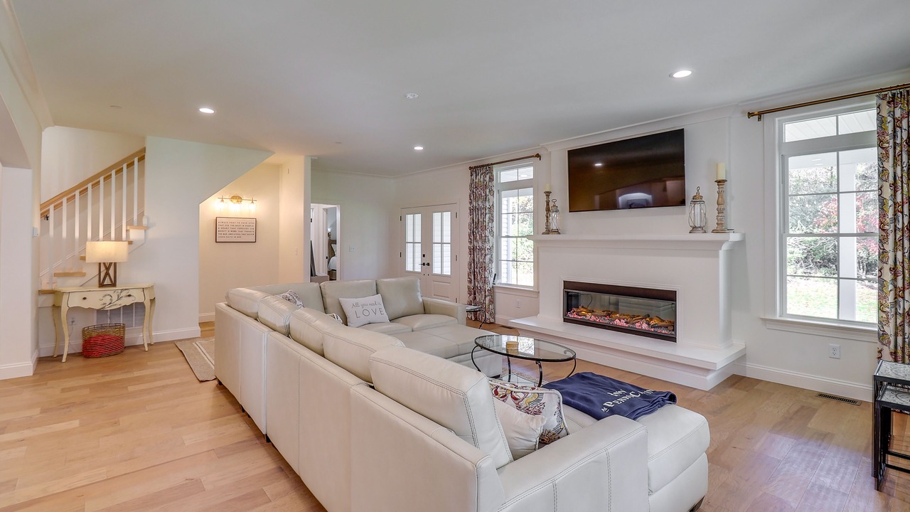 Photo of Livingroom in Tolchester Beach