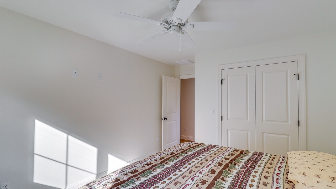 Photo of Bedroom in Tolchester Beach