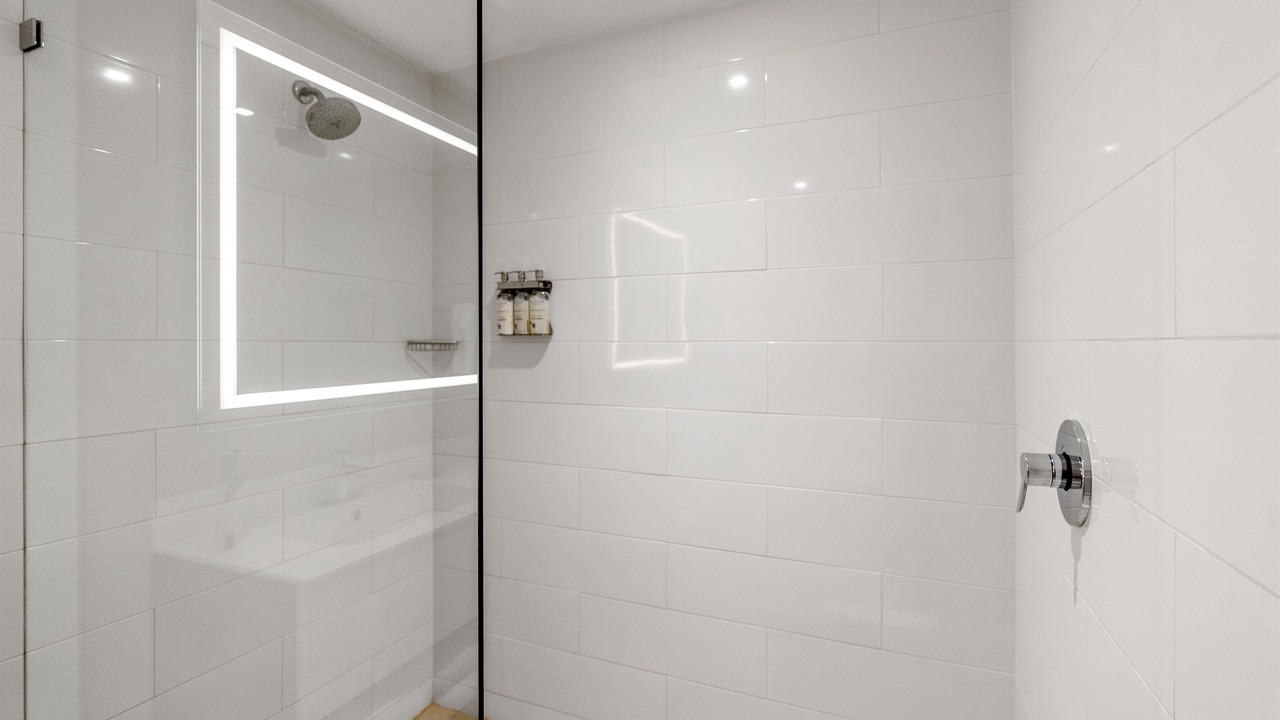 Photo of Bathroom in Bay Harbor Islands