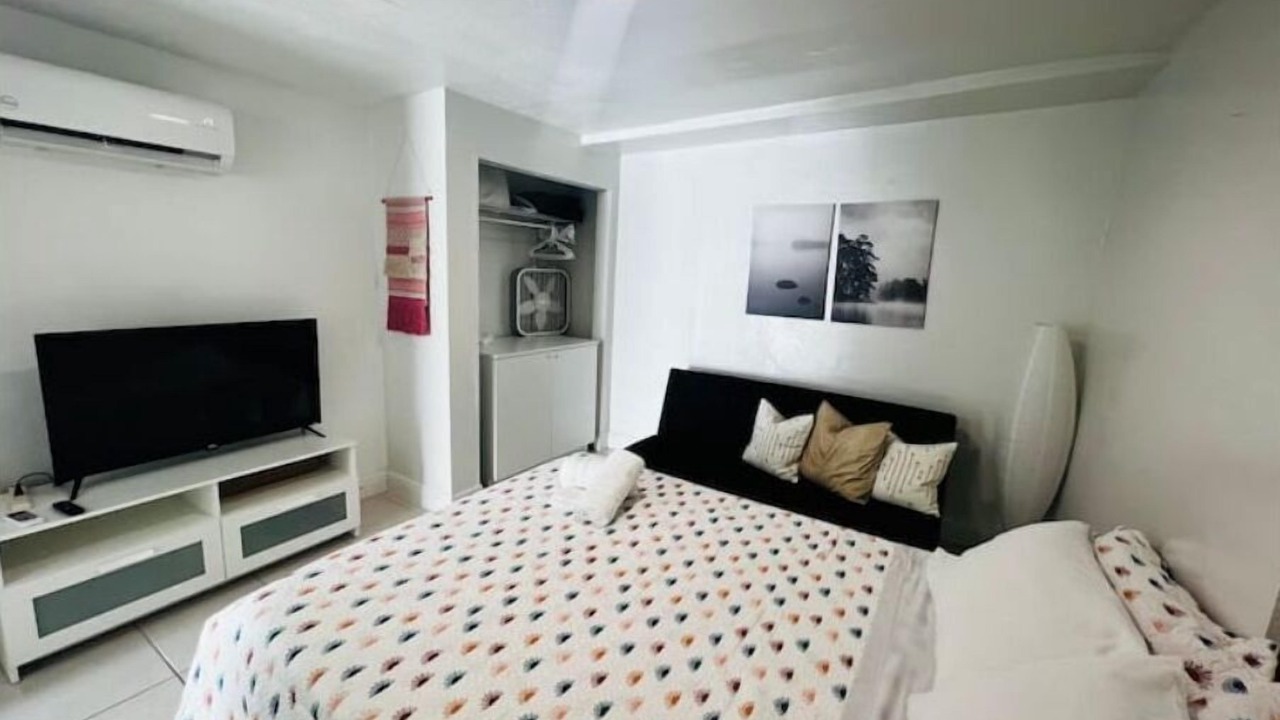 Photo of Bedroom in Hialeah
