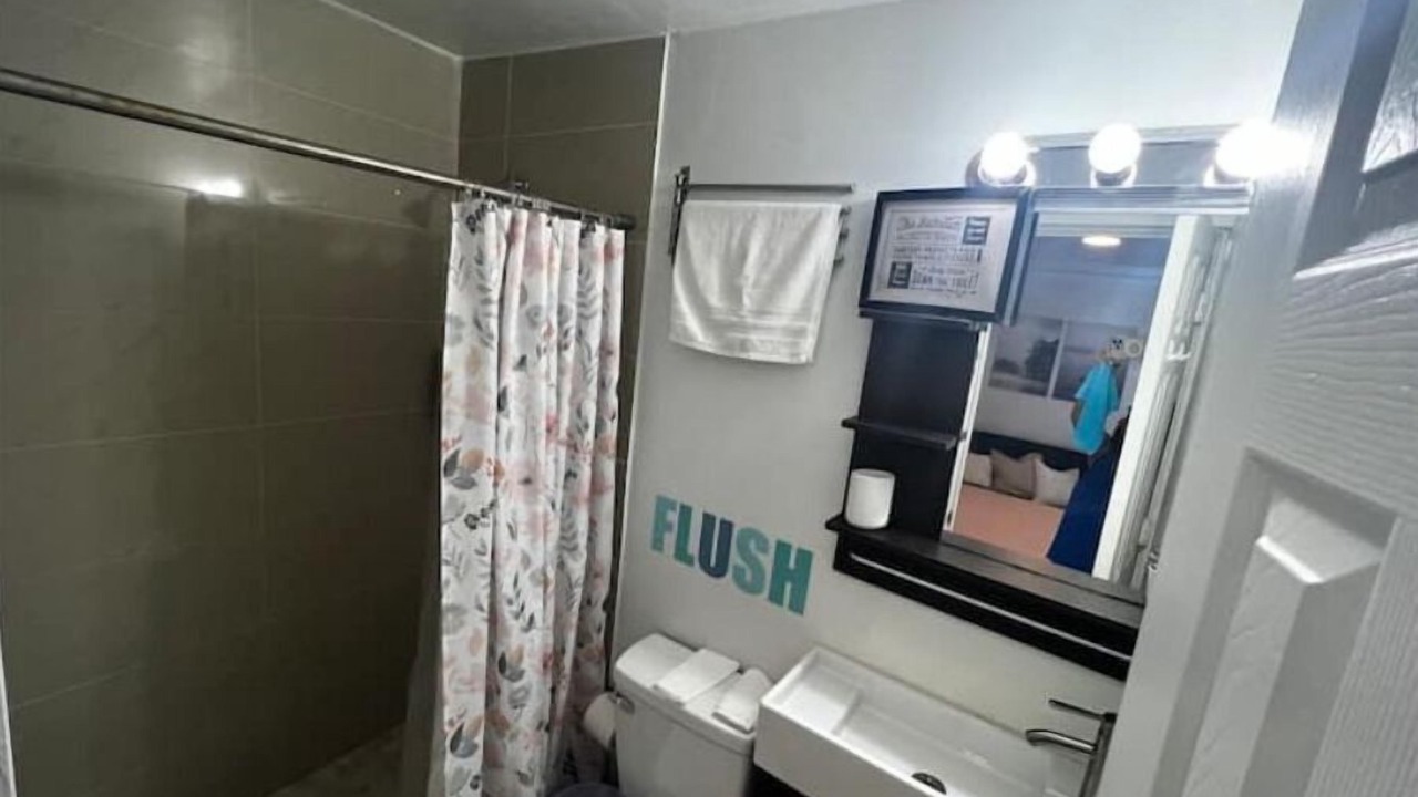 Photo of Bathroom in Hialeah