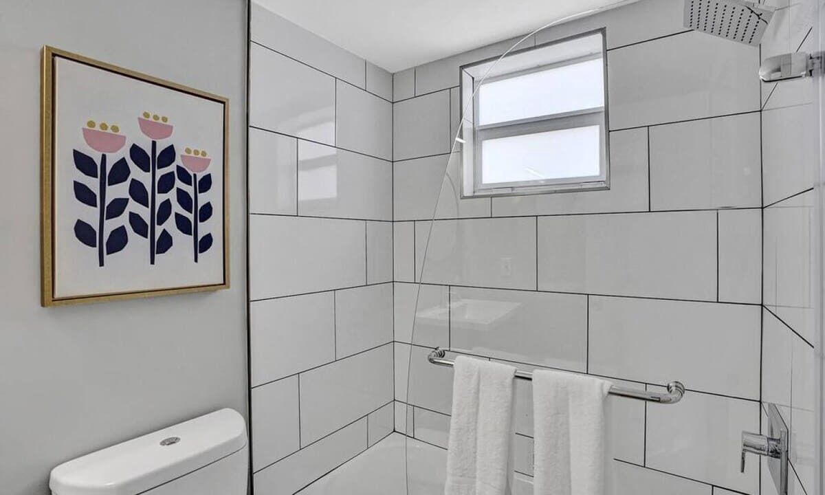 Photo of Bathroom in Poinciana Park