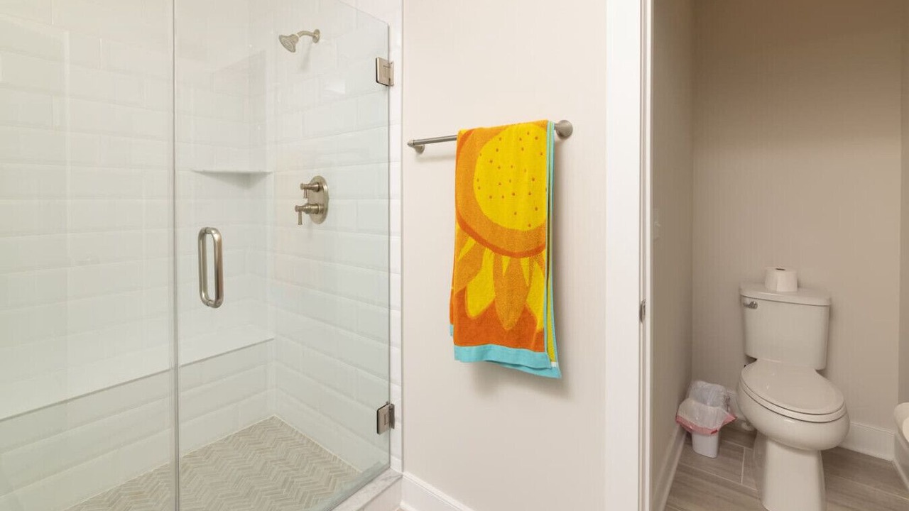 Photo of Bathroom in Edgewater Acres
