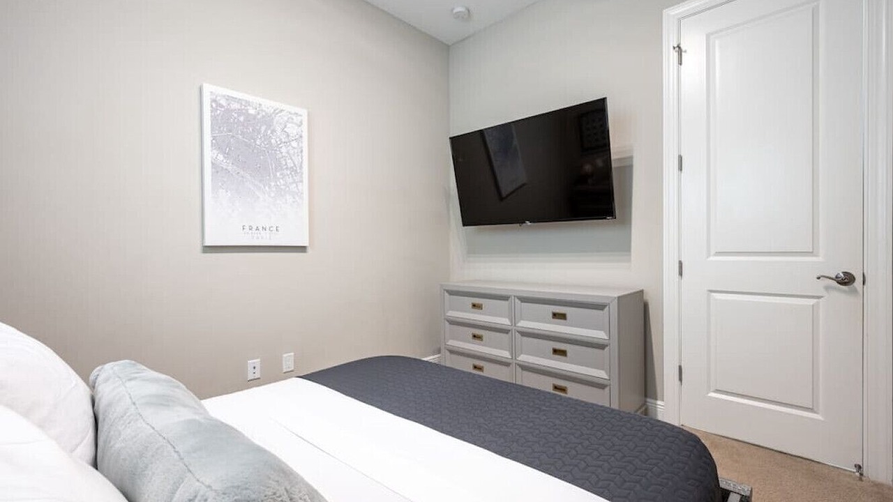 Photo of Bedroom in Parkland