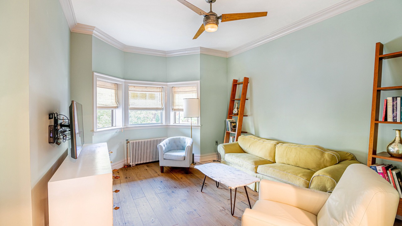 Photo of Livingroom in Weehawken