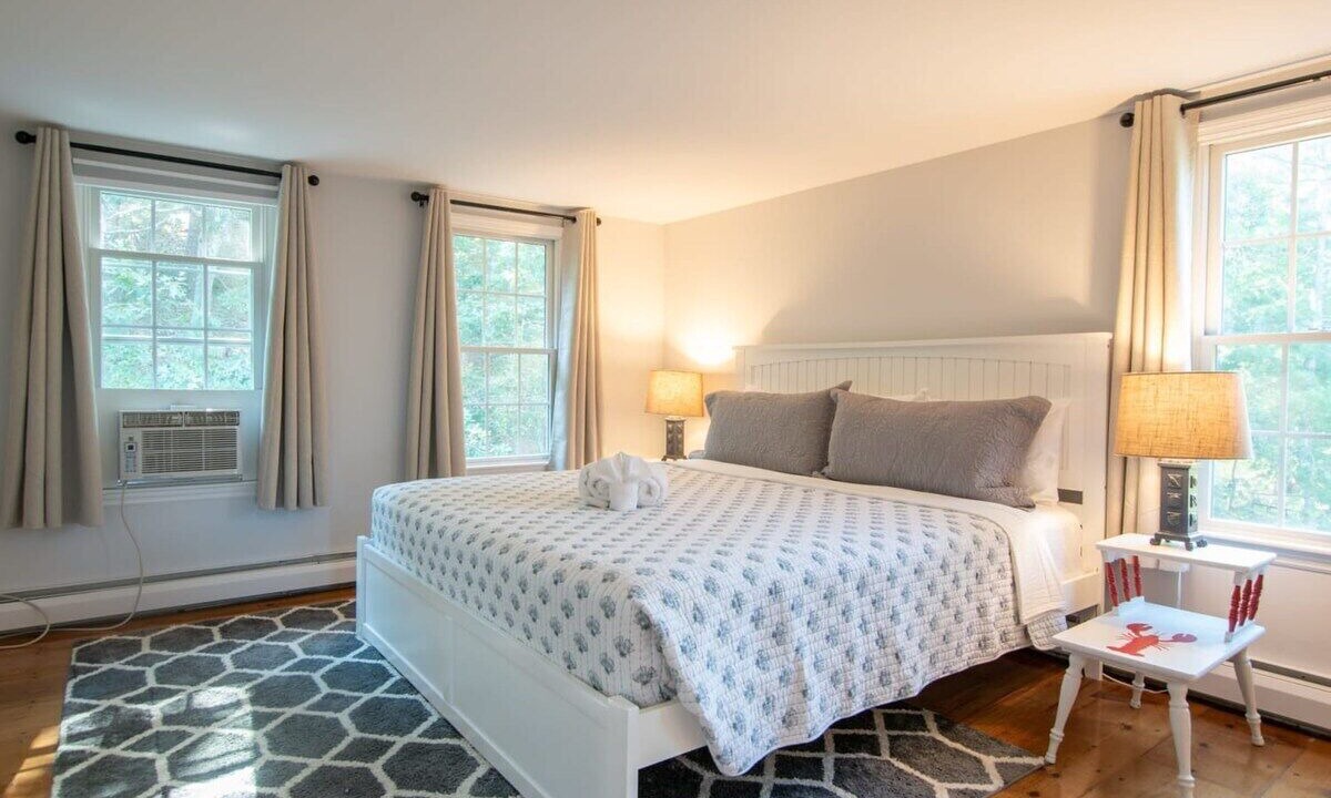 Photo of Bedroom in Yarmouth Port