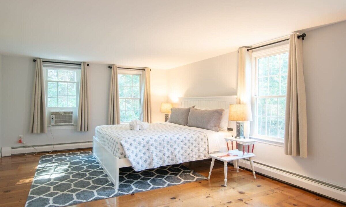 Photo of Bedroom in Yarmouth Port