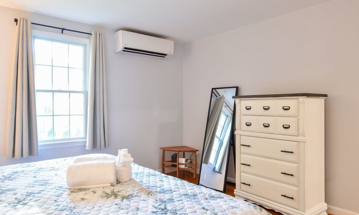 Photo of Bedroom in Yarmouth Port