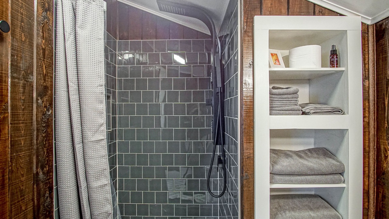 Photo of Bathroom in Edray