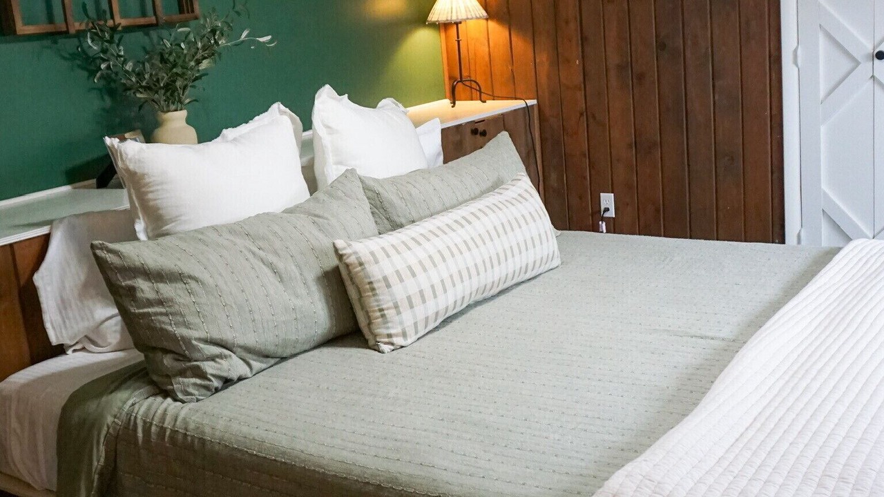 Photo of Bedroom in Edray