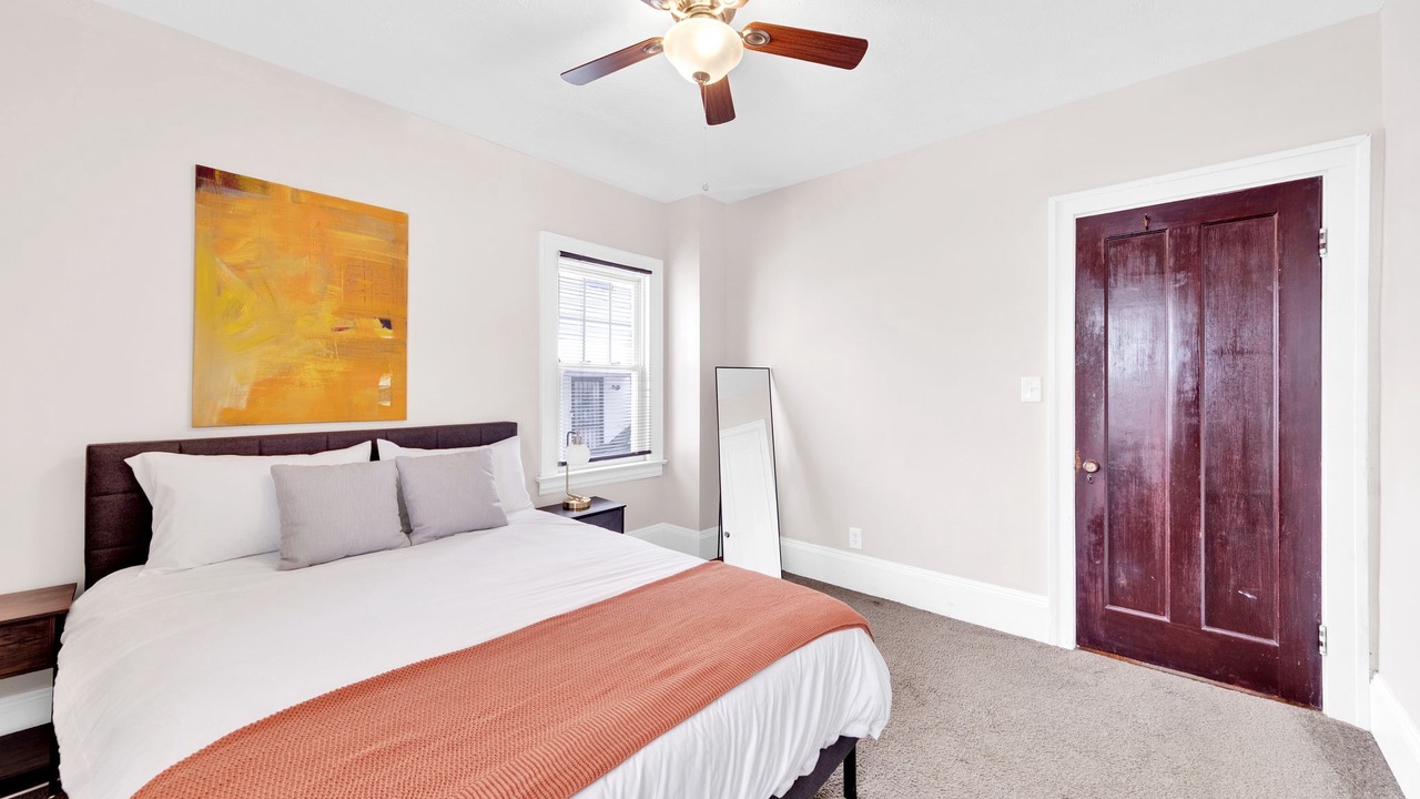 Photo of Bedroom in East Cleveland