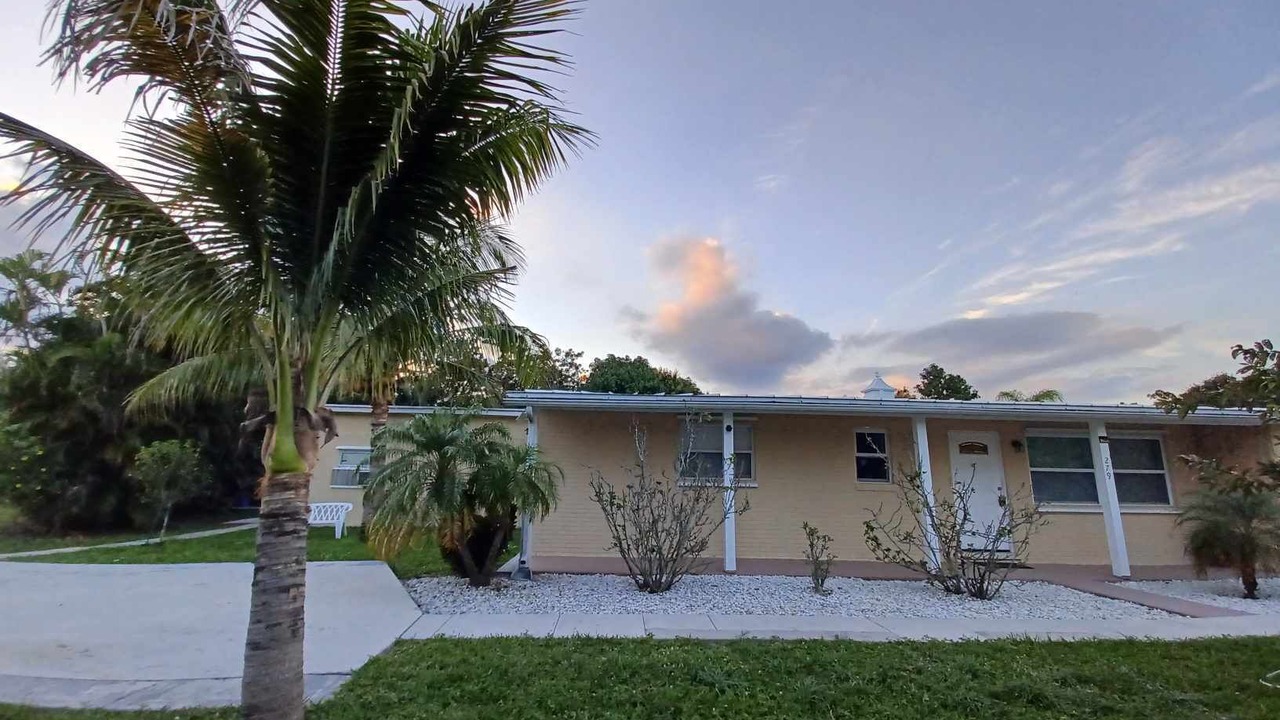 Photo of Outdoor in Greenacres