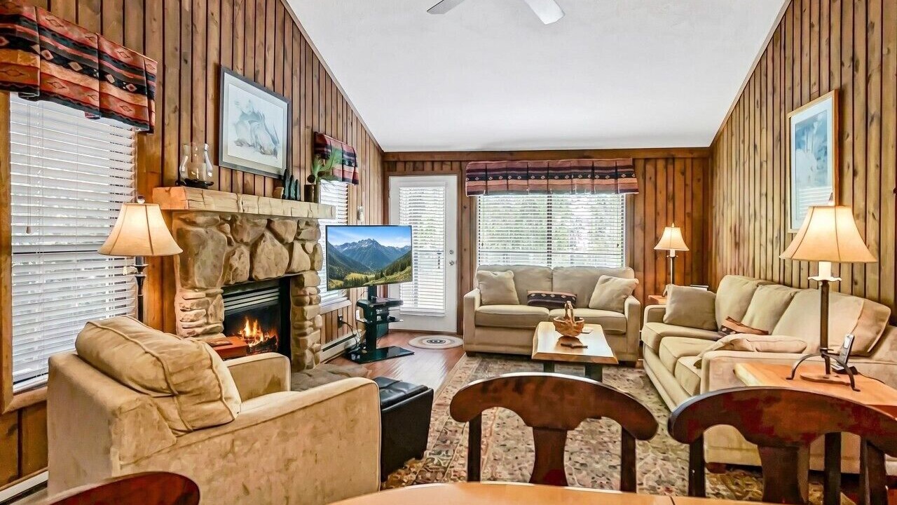 Photo of Livingroom in Edray