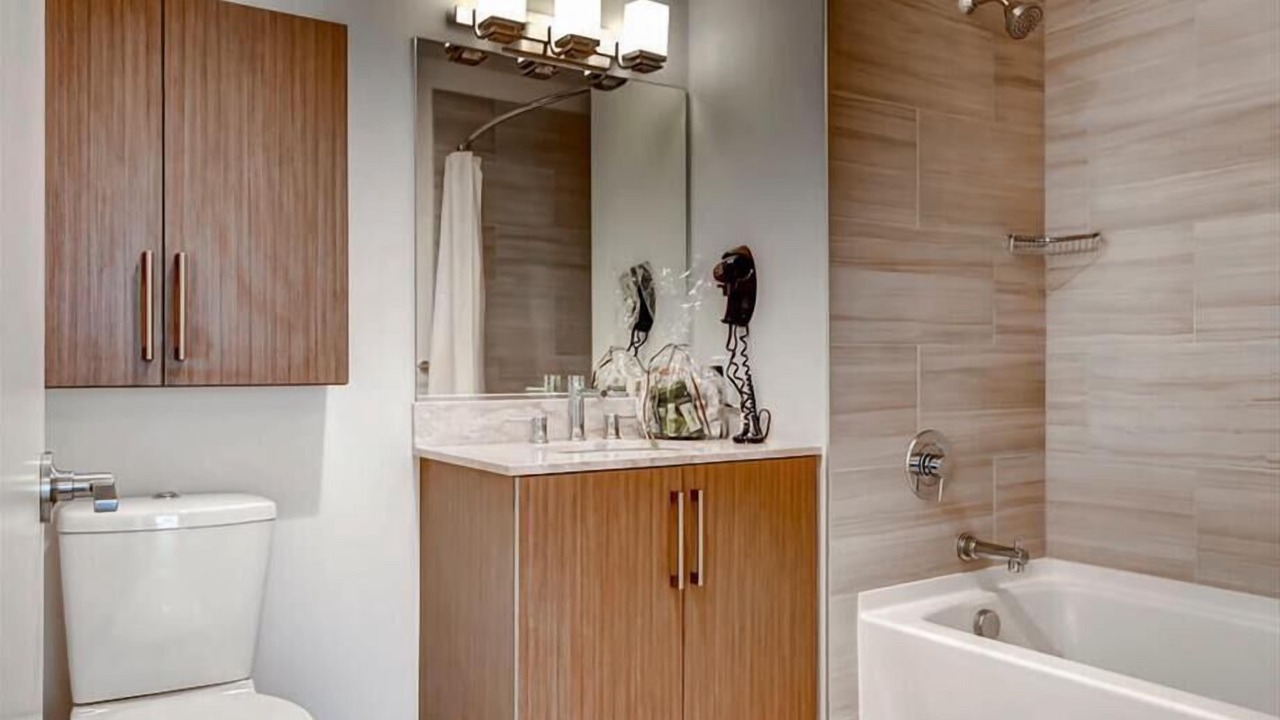 Photo of Bathroom in Hudson Exchange