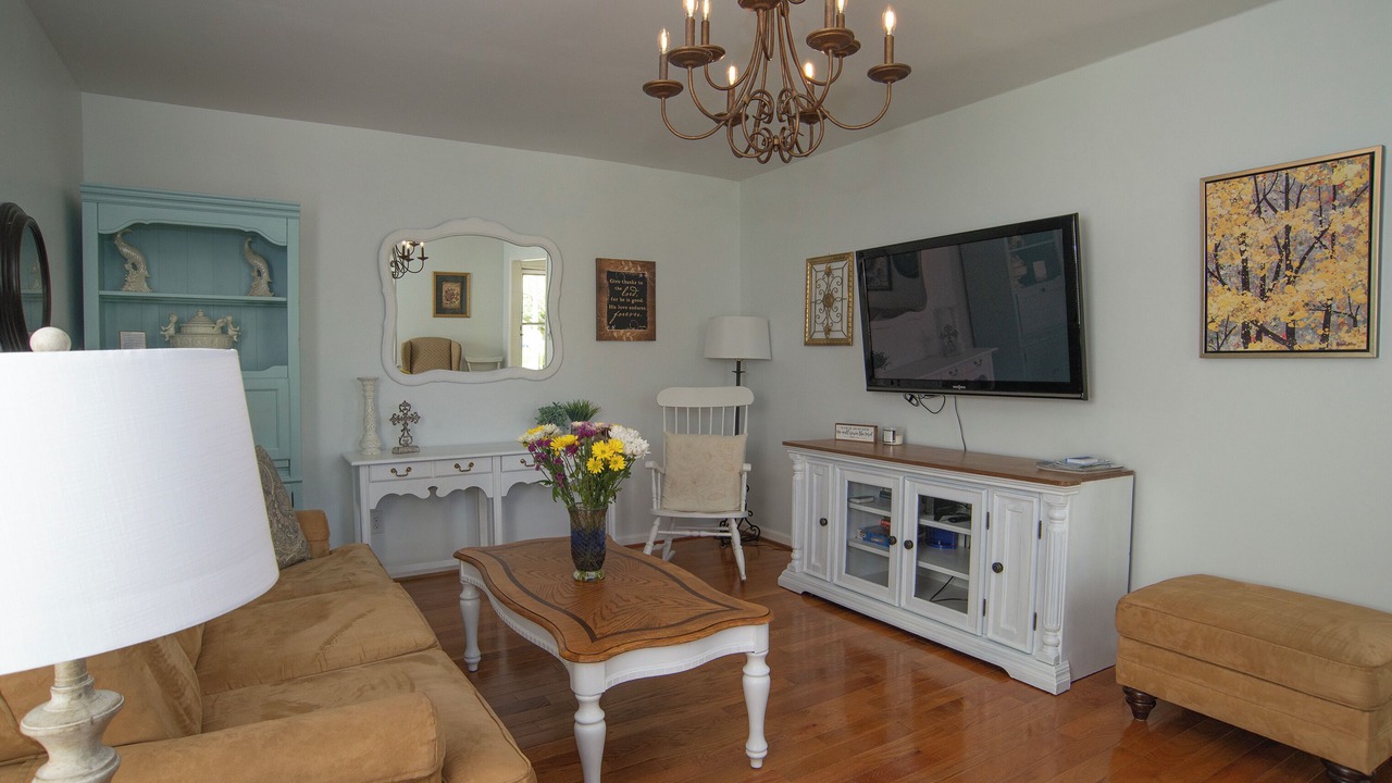 Photo of Livingroom in Corbin